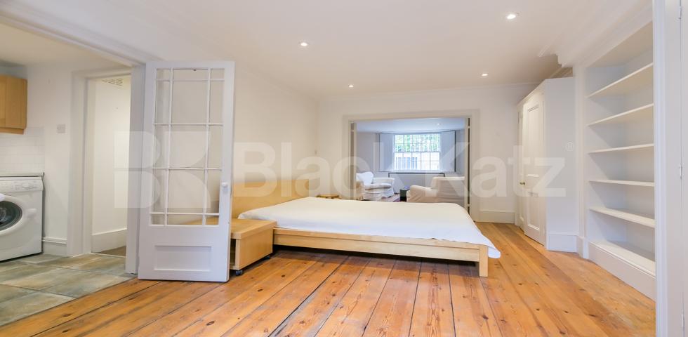 			NEW INSTRUCTION!, 1 Bedroom, 1 bath, 1 reception Flat			 Albert Street, REGENTS PARK / CAMDEN